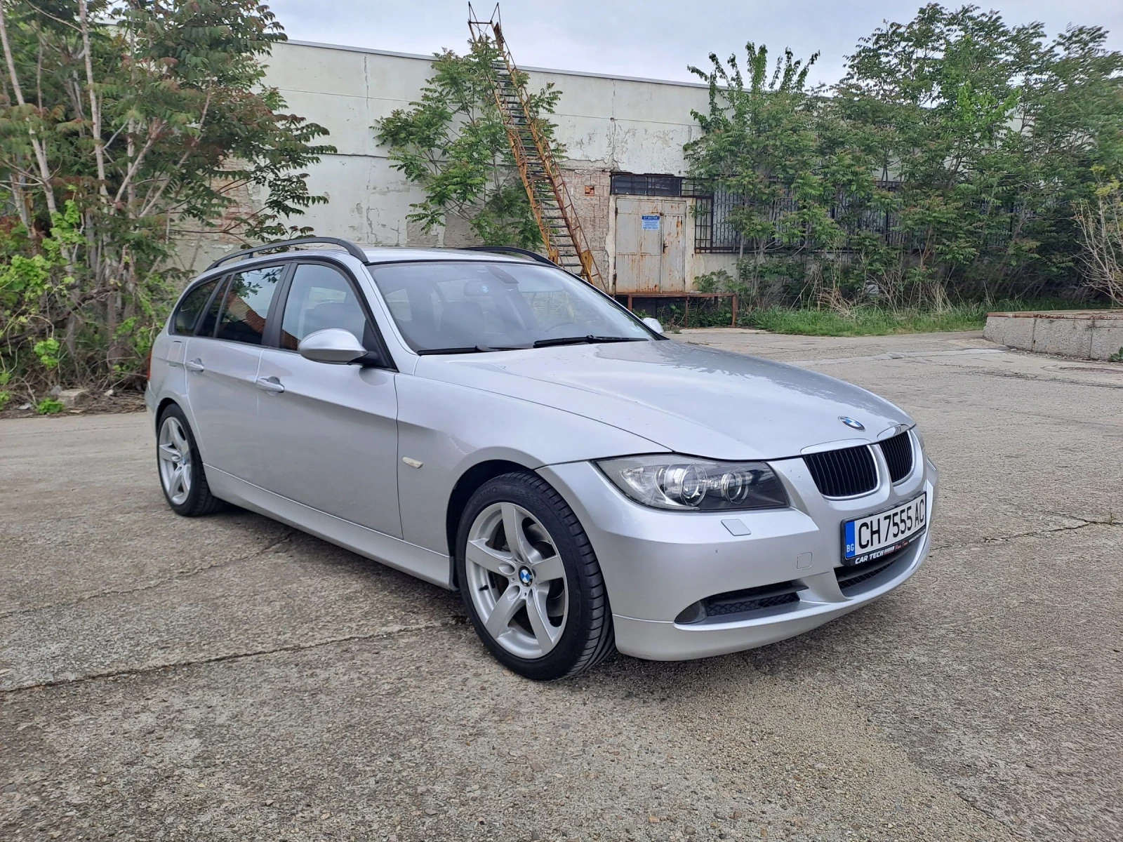 BMW 320 Е91 - изображение 5