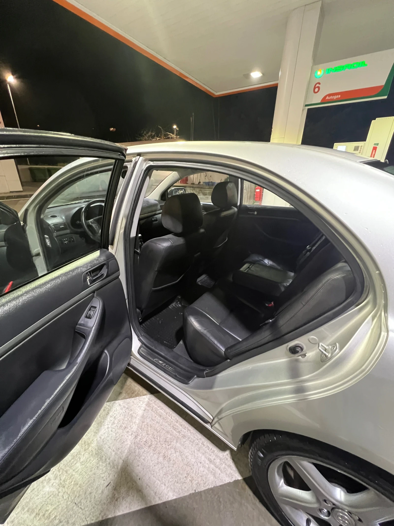 Toyota Avensis  - изображение 9