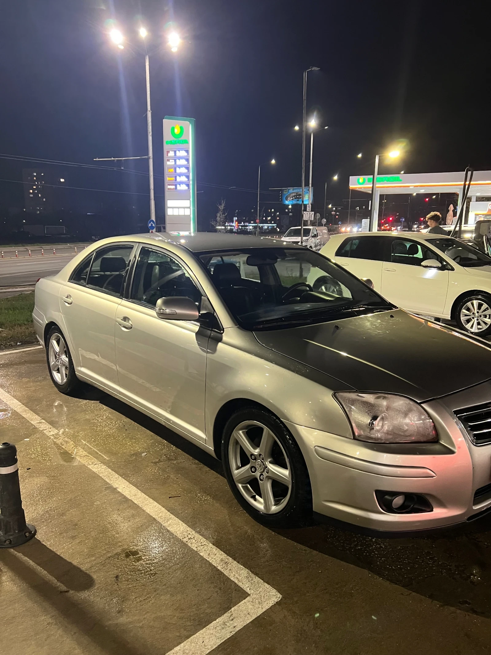 Toyota Avensis  - изображение 2