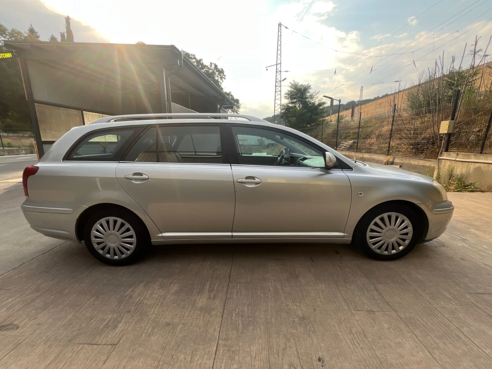 Toyota Avensis Двигател: 2.0 D-4D (дизел), 116 к.с. FULL EXTRA - изображение 6