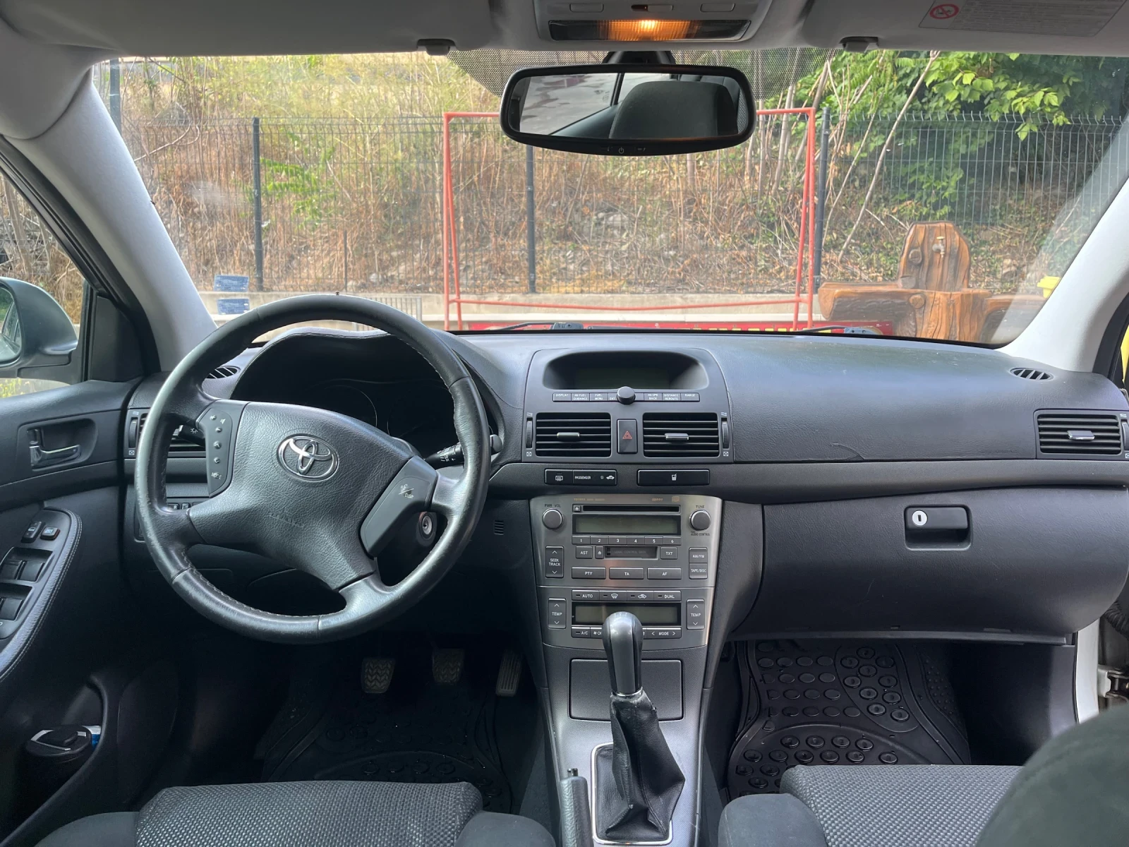 Toyota Avensis Двигател: 2.0 D-4D (дизел), 116 к.с. FULL EXTRA - изображение 9