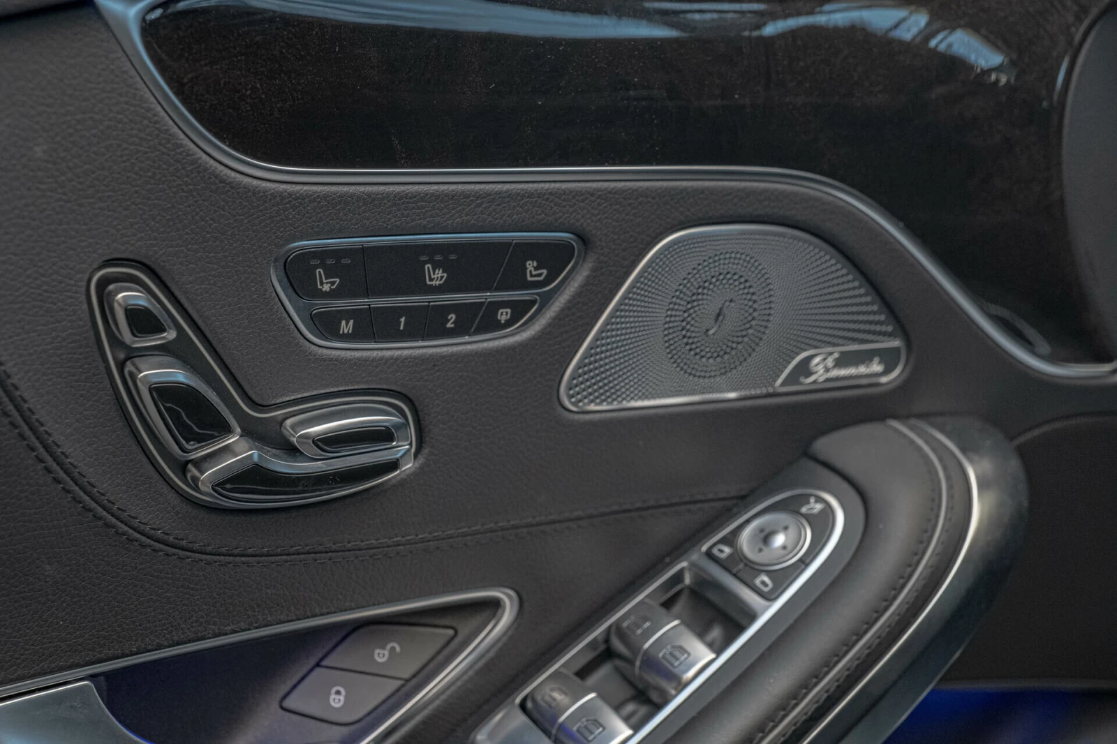 Mercedes-Benz S 63 AMG Coupe/Burmester/AirMatic/HuD/Камера360/53000КМ/4M+ - изображение 6