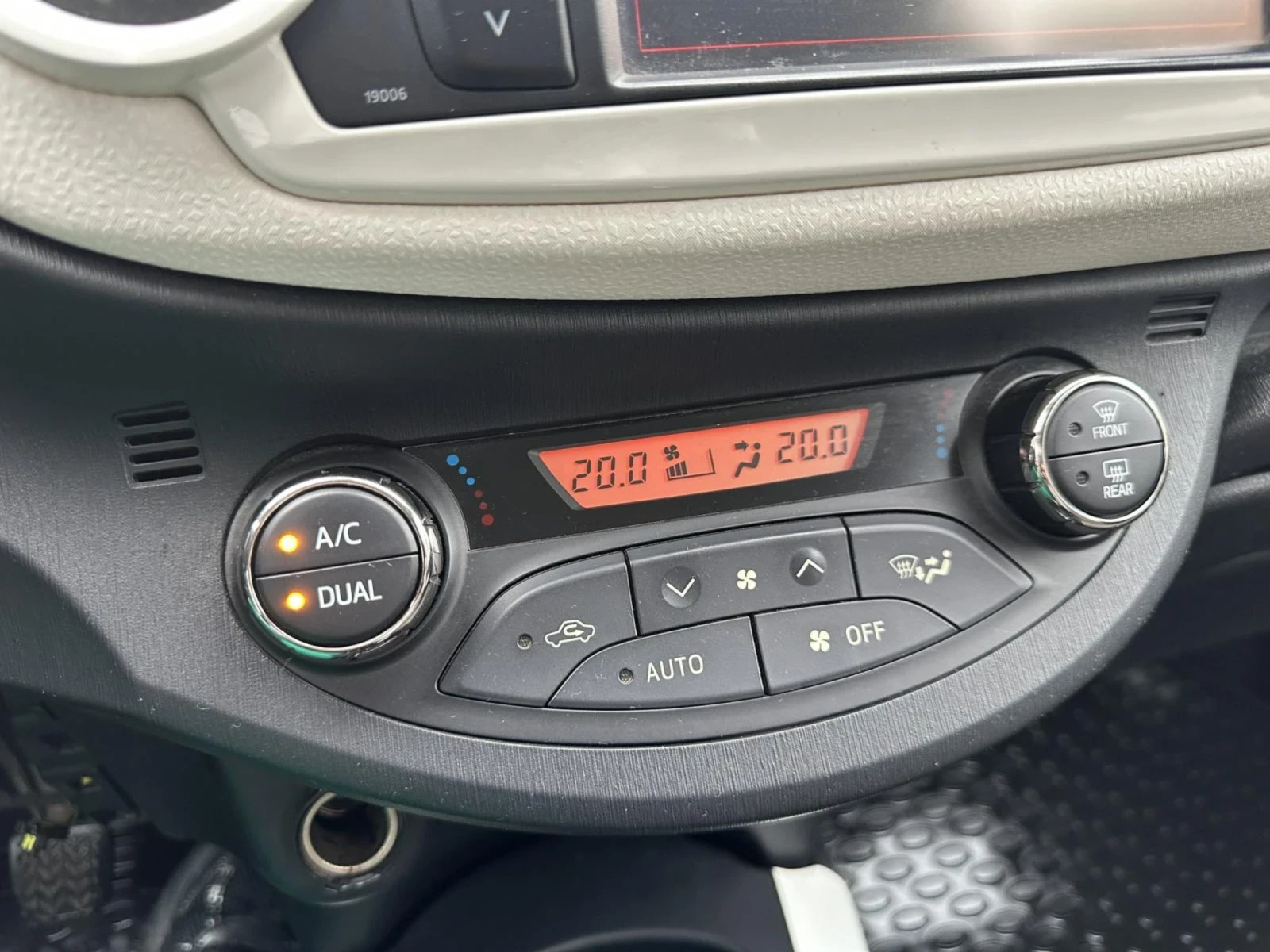 Toyota Yaris SOHO | Mobile.bg � ����������� 13