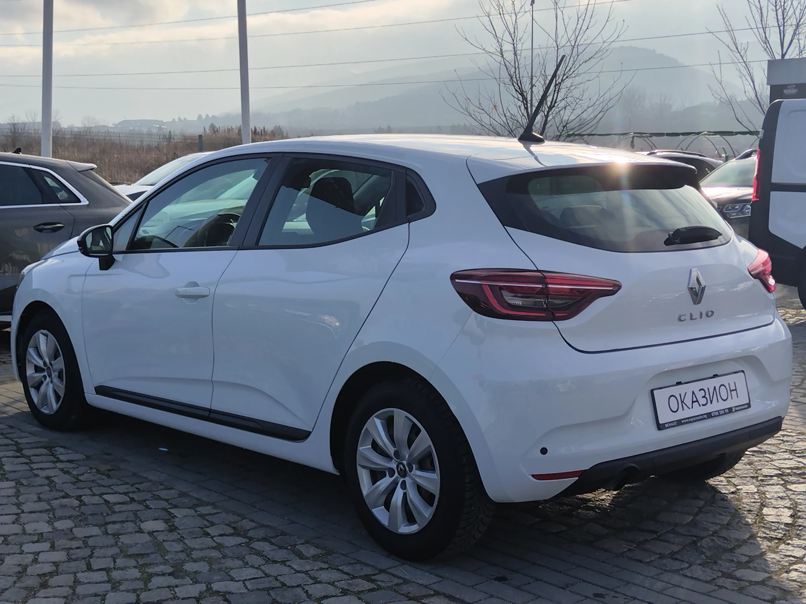 Renault Clio 1.0TCe100к.с., снимка 7 - Автомобили и джипове - 52882988