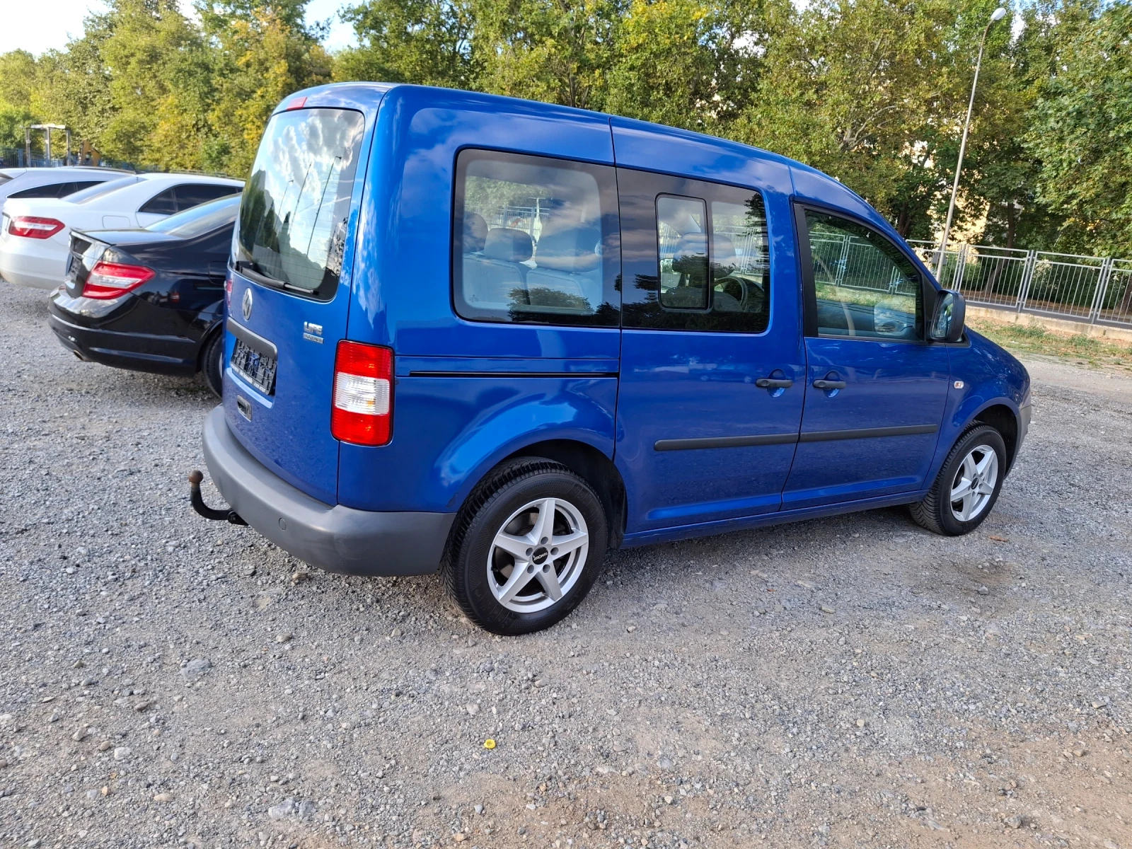 VW Caddy Vw 7 MESTA + METAN  - изображение 3