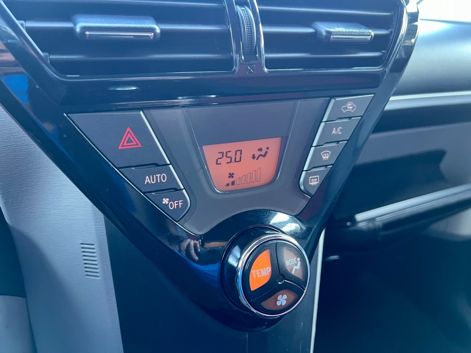 Toyota IQ 1.33i ��������� | Mobile.bg � ����������� 11