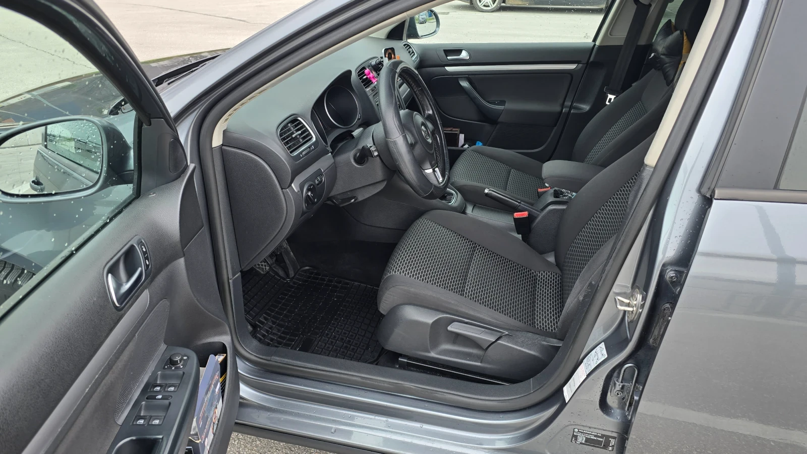 VW Golf 1.6 ТДИ 4-Motion, 105  к.с, 2012г, снимка 6 - Автомобили и джипове - 54014303