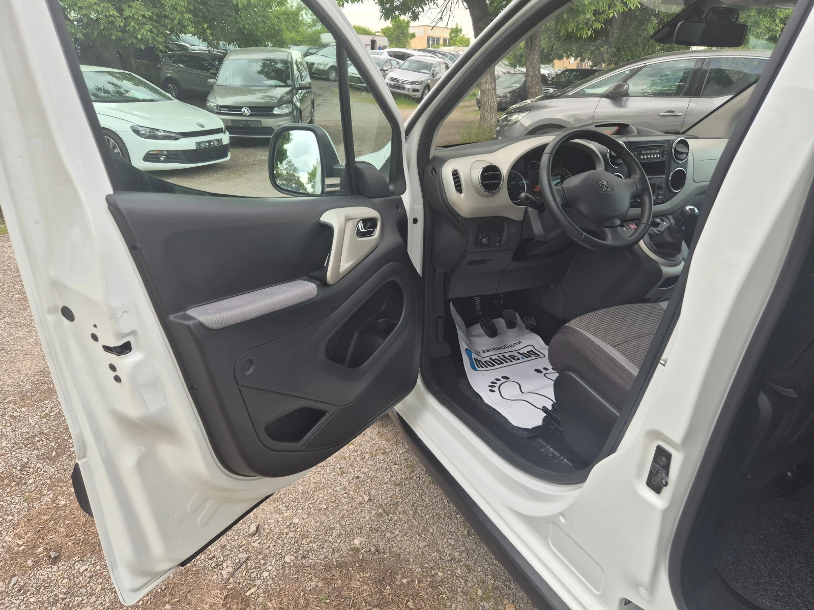 Peugeot Partner 1.6HDI 5 MEСТА ПЪТНИЧЕСКИ 2БР. СТР. ВРАТИ ВНОС ИТА, снимка 8 - Автомобили и джипове - 54566133