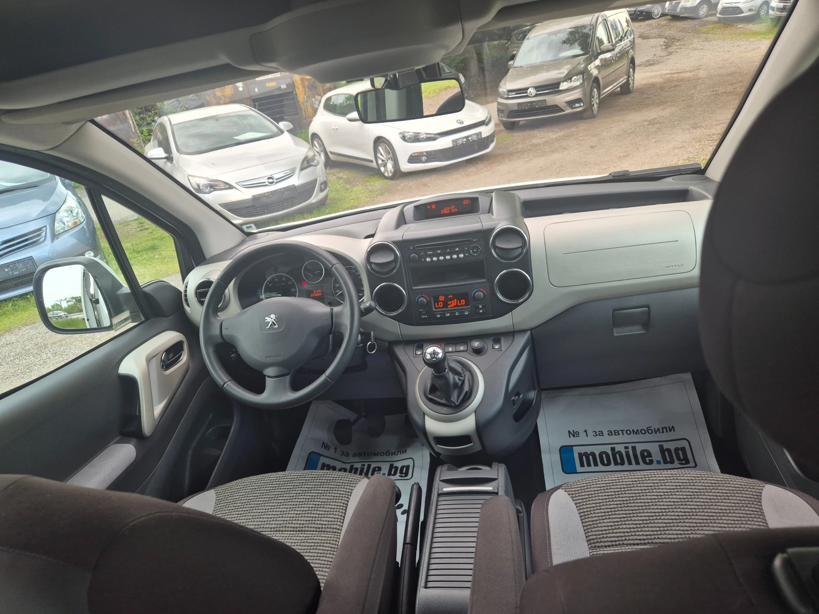 Peugeot Partner 1.6HDI 5 MEСТА ПЪТНИЧЕСКИ 2БР. СТР. ВРАТИ ВНОС ИТА, снимка 12 - Автомобили и джипове - 54566133