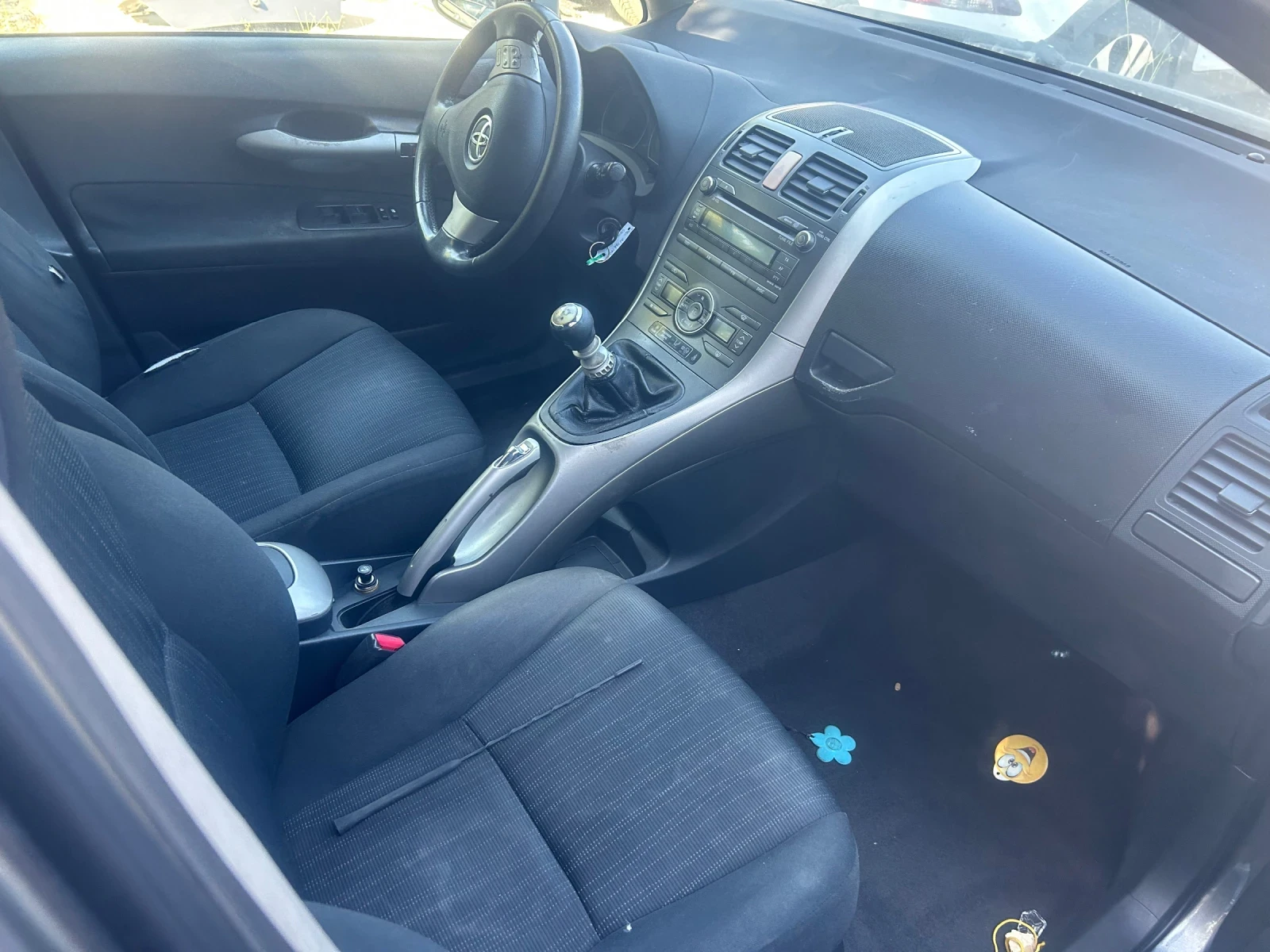 Toyota Auris 2.0 D4D, снимка 8 - Автомобили и джипове - 54755238