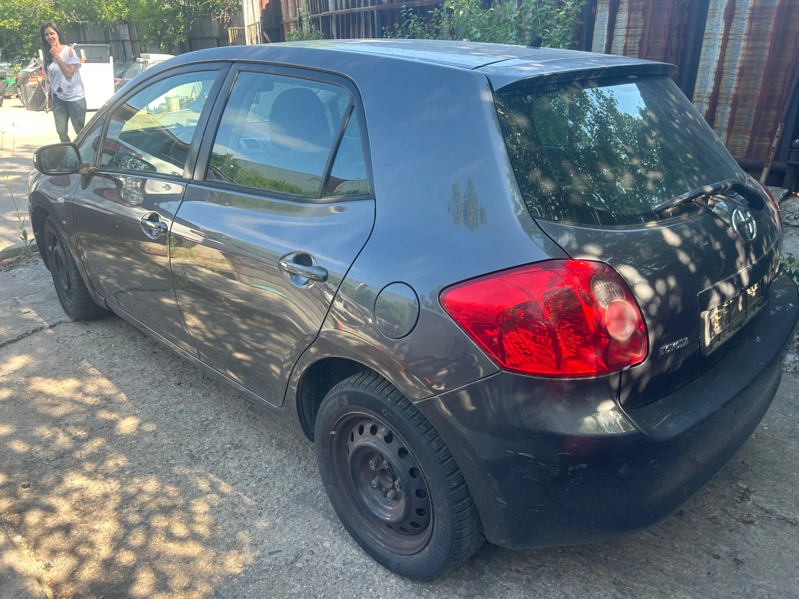 Toyota Auris 2.0 D4D, снимка 4 - Автомобили и джипове - 54755238