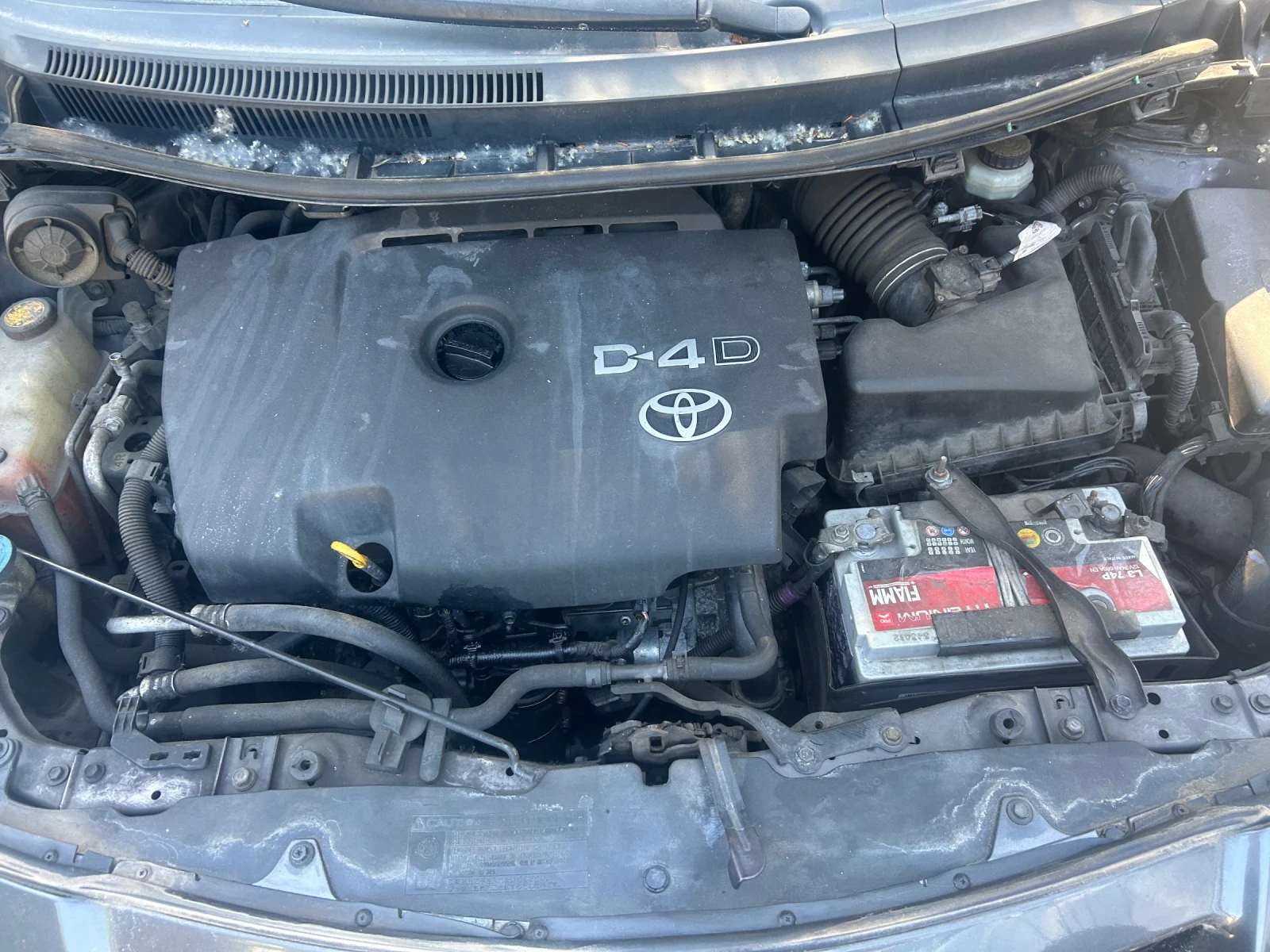 Toyota Auris 2.0 D4D, снимка 10 - Автомобили и джипове - 54755238