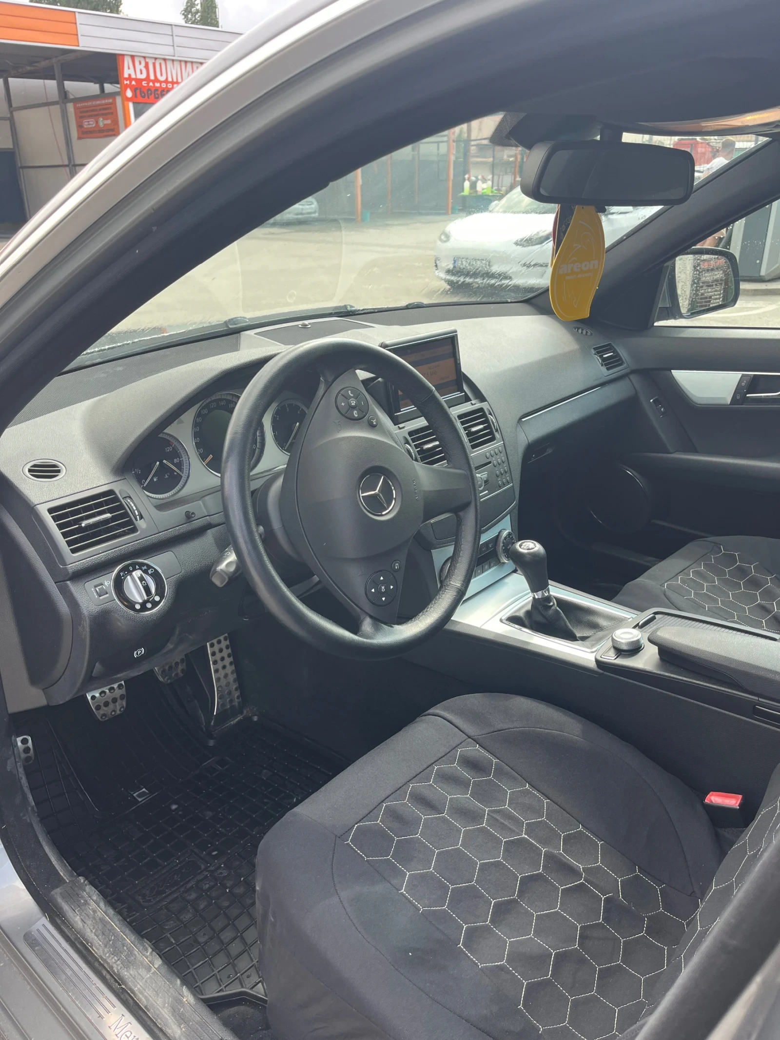 Mercedes-Benz C 220, снимка 10 - Автомобили и джипове - 54793334