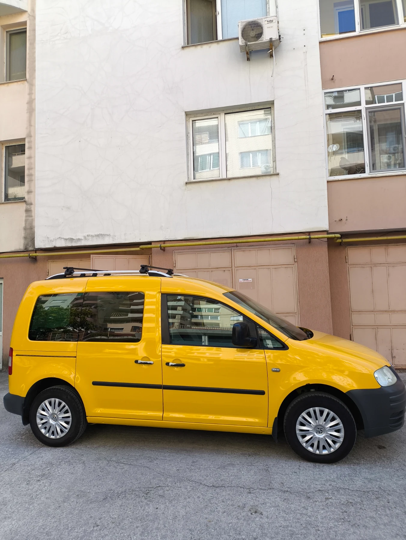VW Caddy 2.0 SDI, снимка 2 - Автомобили и джипове - 55967953