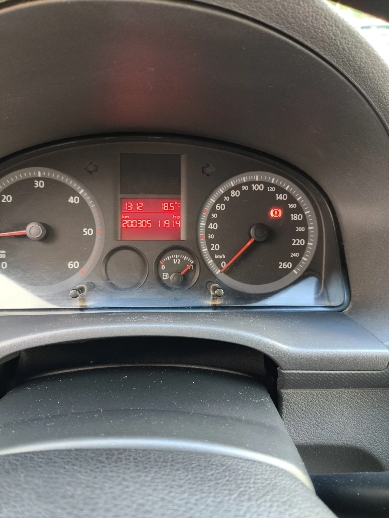 VW Caddy 2.0 SDI, снимка 10 - Автомобили и джипове - 55967953