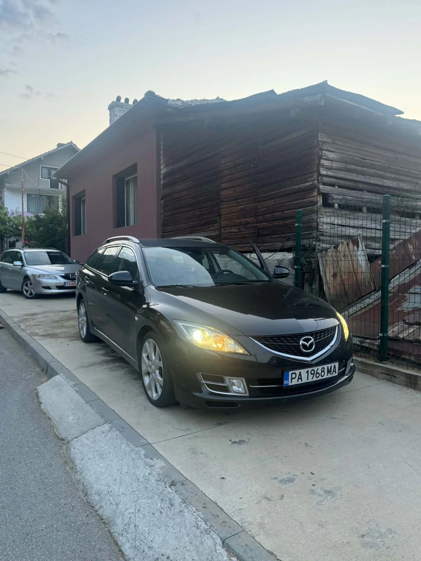 Mazda 6