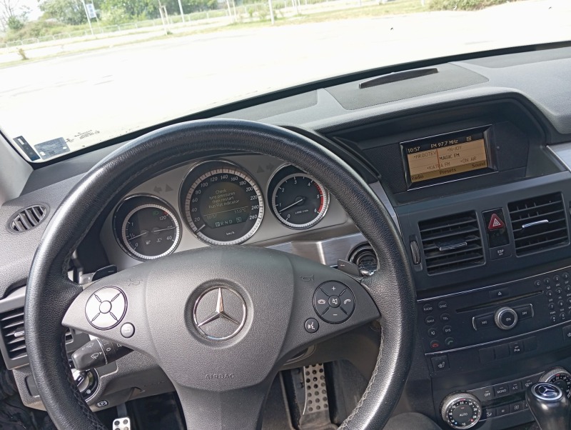 Mercedes-Benz GLK 320, снимка 10 - Автомобили и джипове - 45522153