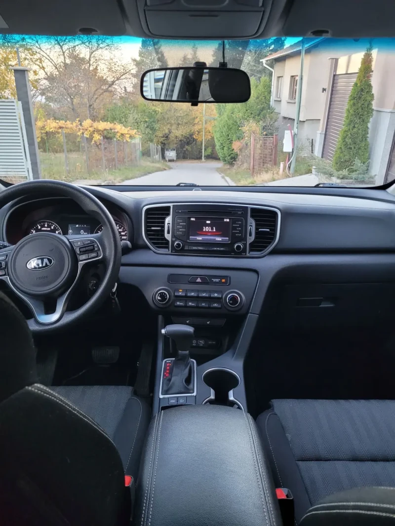 Kia Sportage 2.4 GDi, снимка 10 - Автомобили и джипове - 47908500