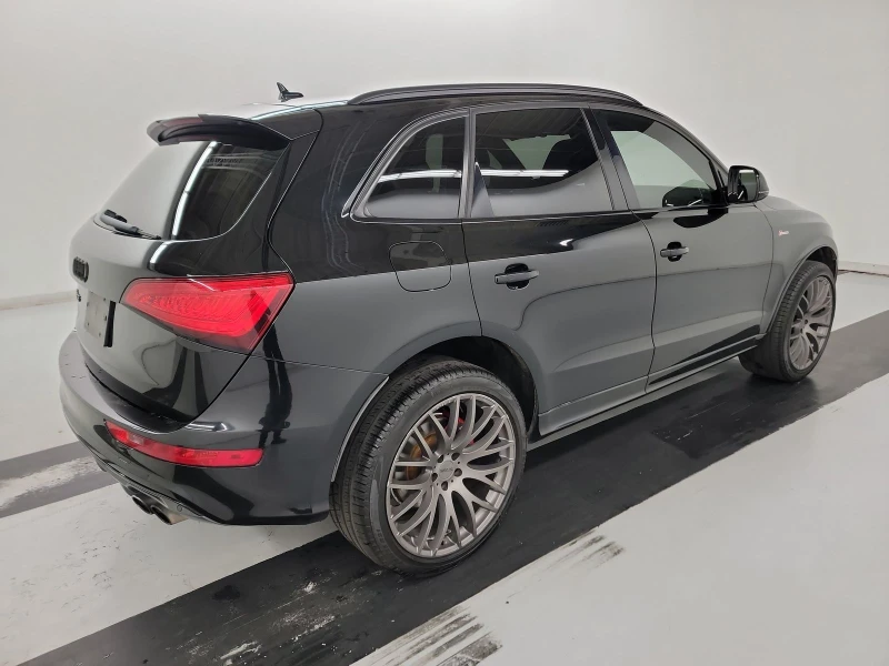 Audi SQ5 PREMIUM PLUS* B&O* PANO* CARBON* LANE ASSIST, снимка 4 - Автомобили и джипове - 48313548