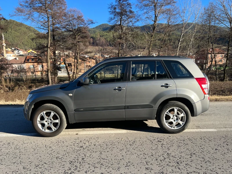 Suzuki Grand vitara 2.0* Газ-Бензин* Климатик* Безключов достъп* Тегли, снимка 7 - Автомобили и джипове - 48413248