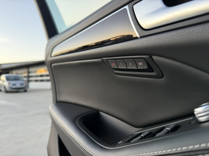 Audi SQ5, снимка 17 - Автомобили и джипове - 51942086