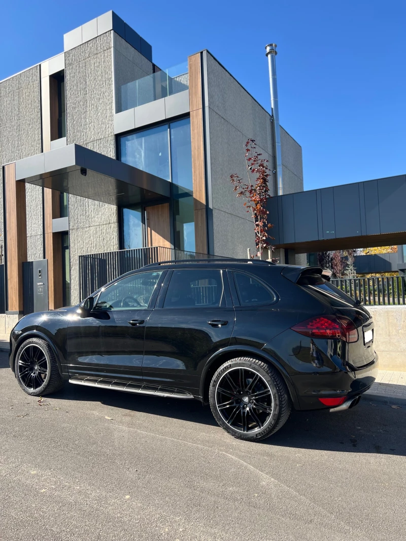 Porsche Cayenne 3.0, снимка 3 - Автомобили и джипове - 52731045