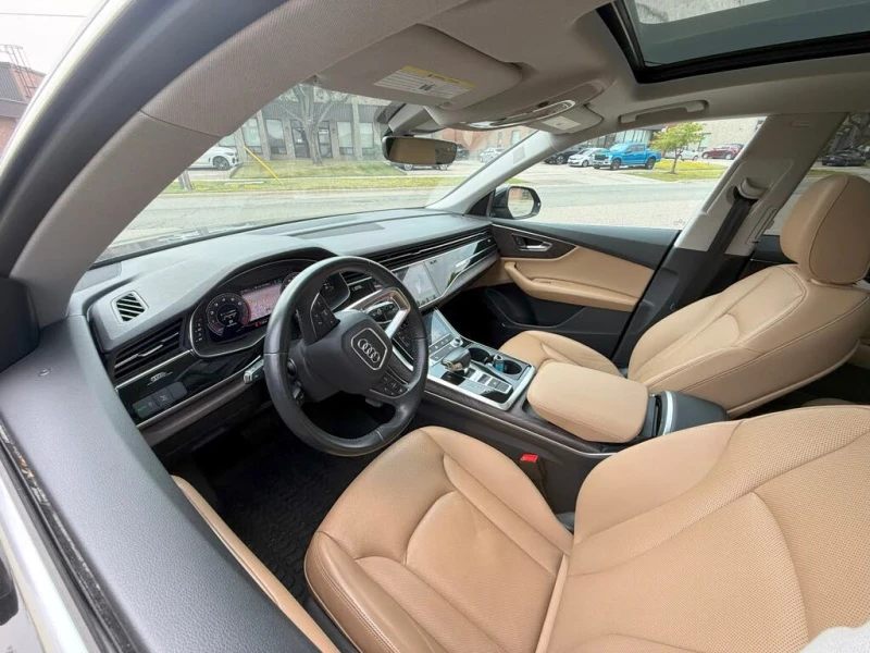 Audi Q8 BANG & OLUFSEN 3D* , DISTRONIC, ОБДУХВАНЕ, PANORAM, снимка 9 - Автомобили и джипове - 52642097