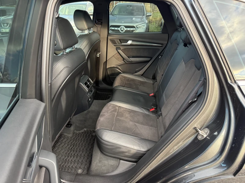 Audi SQ5 3.0 TFSI V6 (354 кс)quattro / MATRIX /Car play/EU6, снимка 13 - Автомобили и джипове - 53197214