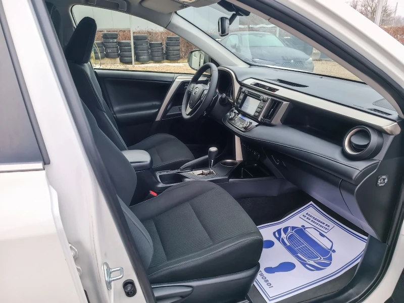 Toyota Rav4 2.0i-151кс-ШВЕЙЦАРИЯ-АВТОМАТ-4Х4-KEYLESS-NAVI, снимка 12 - Автомобили и джипове - 53245767