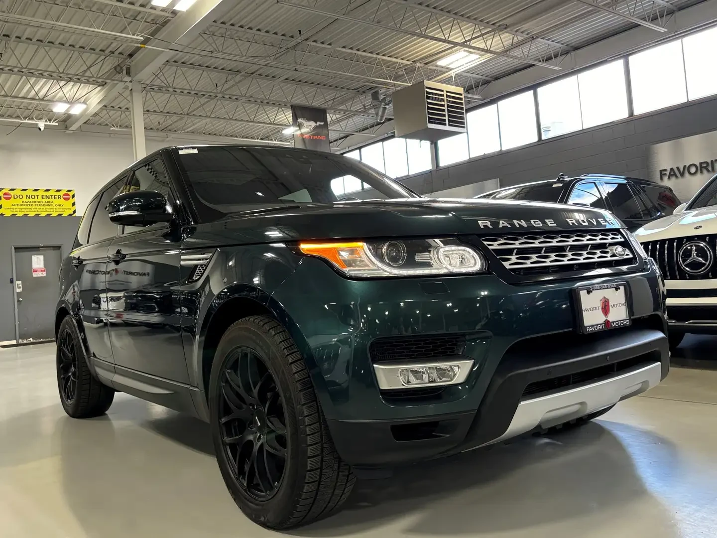 Land Rover Range Rover Sport 4WD TD6 HSE * CARFAX* * АвтоКредит* (ЦЕНА ДО БГ), снимка 1