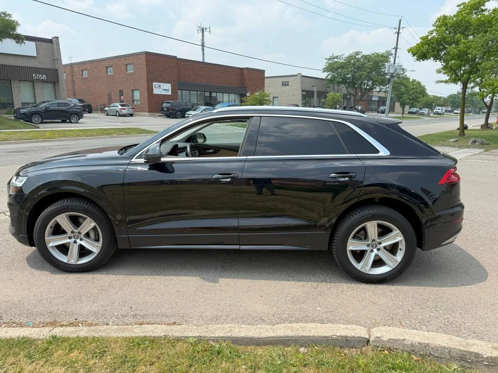 Audi Q8 BANG & OLUFSEN 3D* , DISTRONIC, ОБДУХВАНЕ, PANORAM - изображение 6