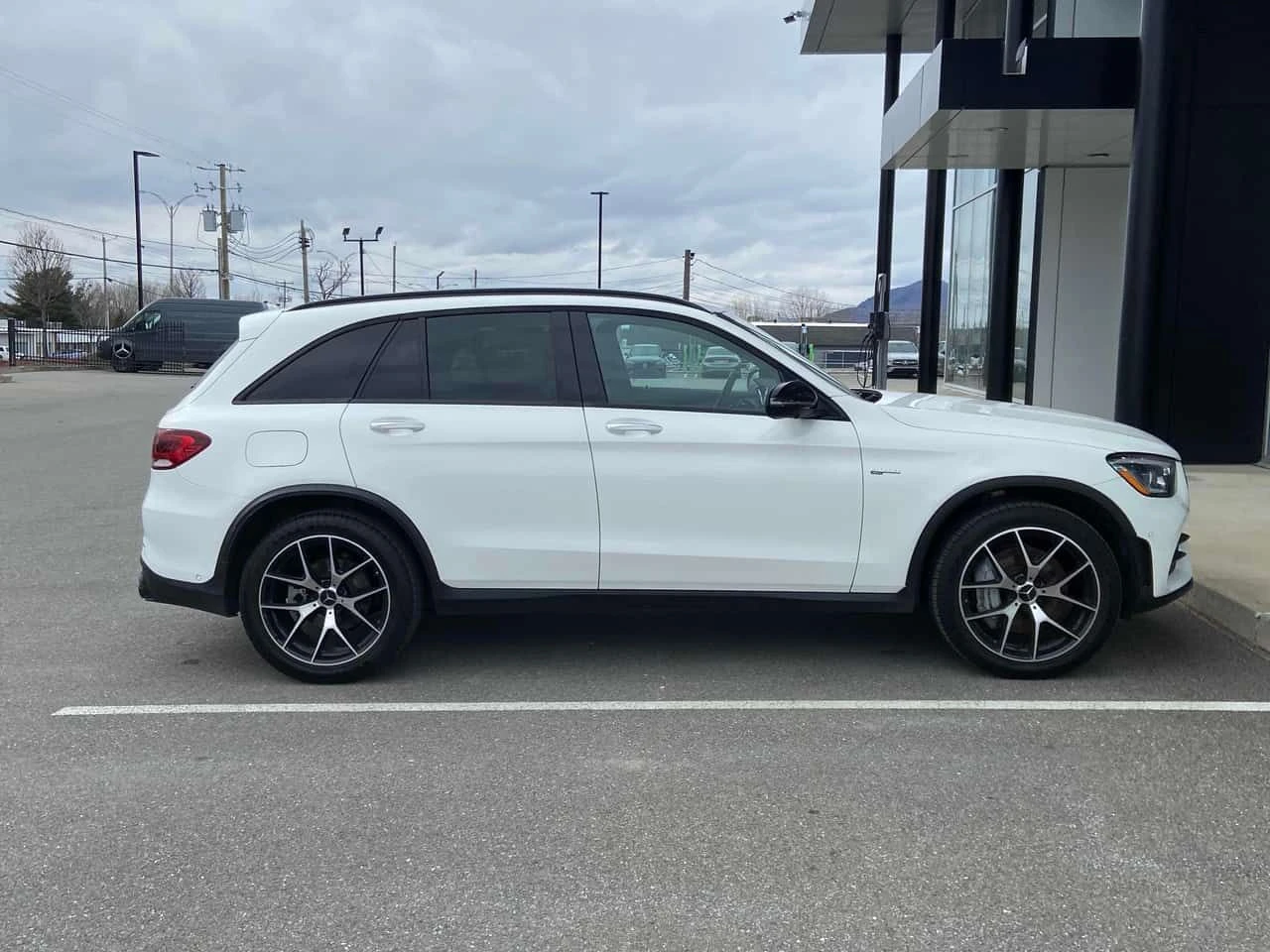 Mercedes-Benz GLC 43 AMG CARFAX/360 CAM/ПАНОРАМА/ПОДГРЕВИ/HUD, снимка 4 - Автомобили и джипове - 53831417