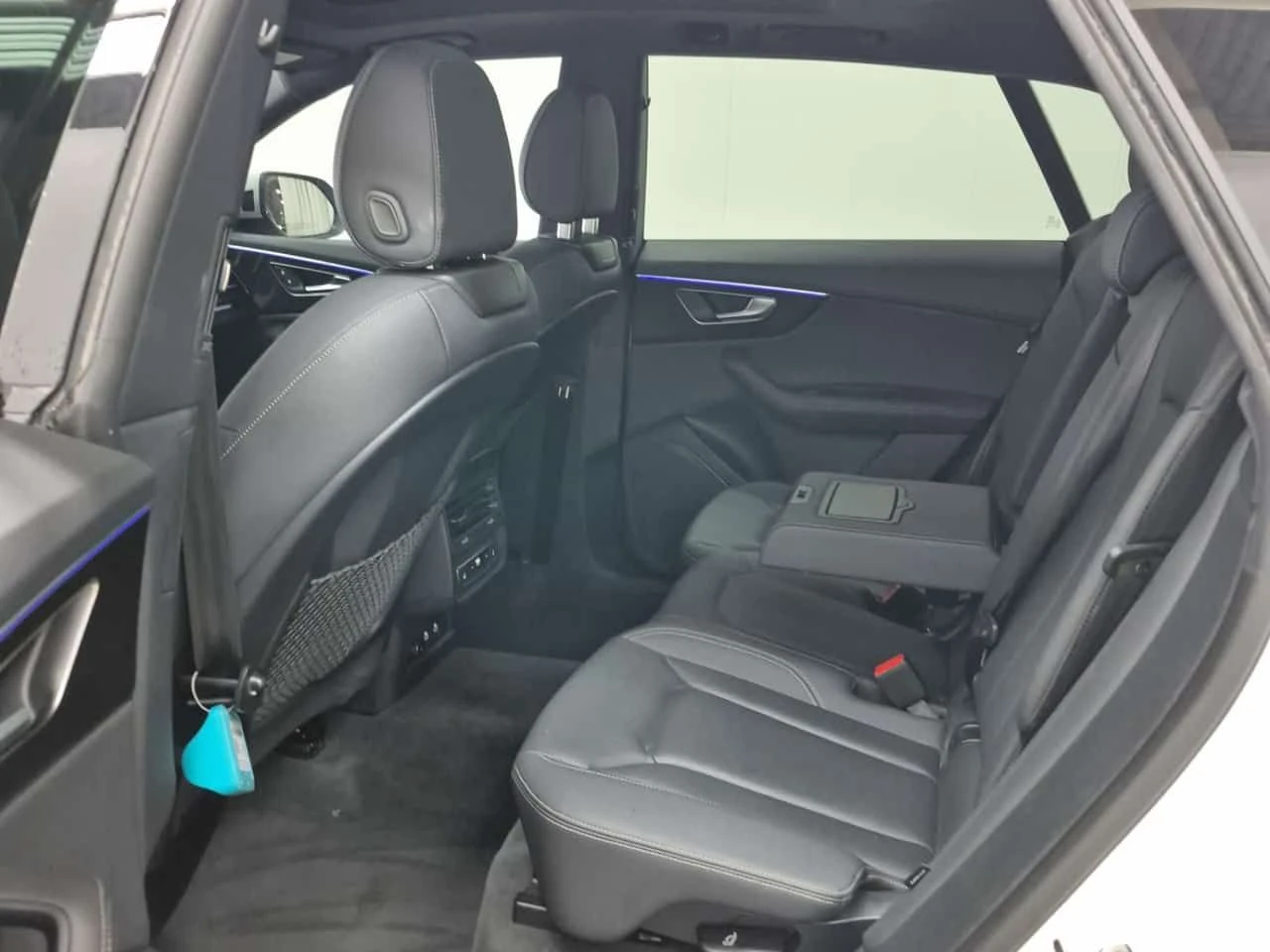 Audi Q8 * Progressiv * БЕЗ ЗАБЕЛЕЖКИ* ПАНОРАМА* 360 КАМЕРА, снимка 7 - Автомобили и джипове - 54224513