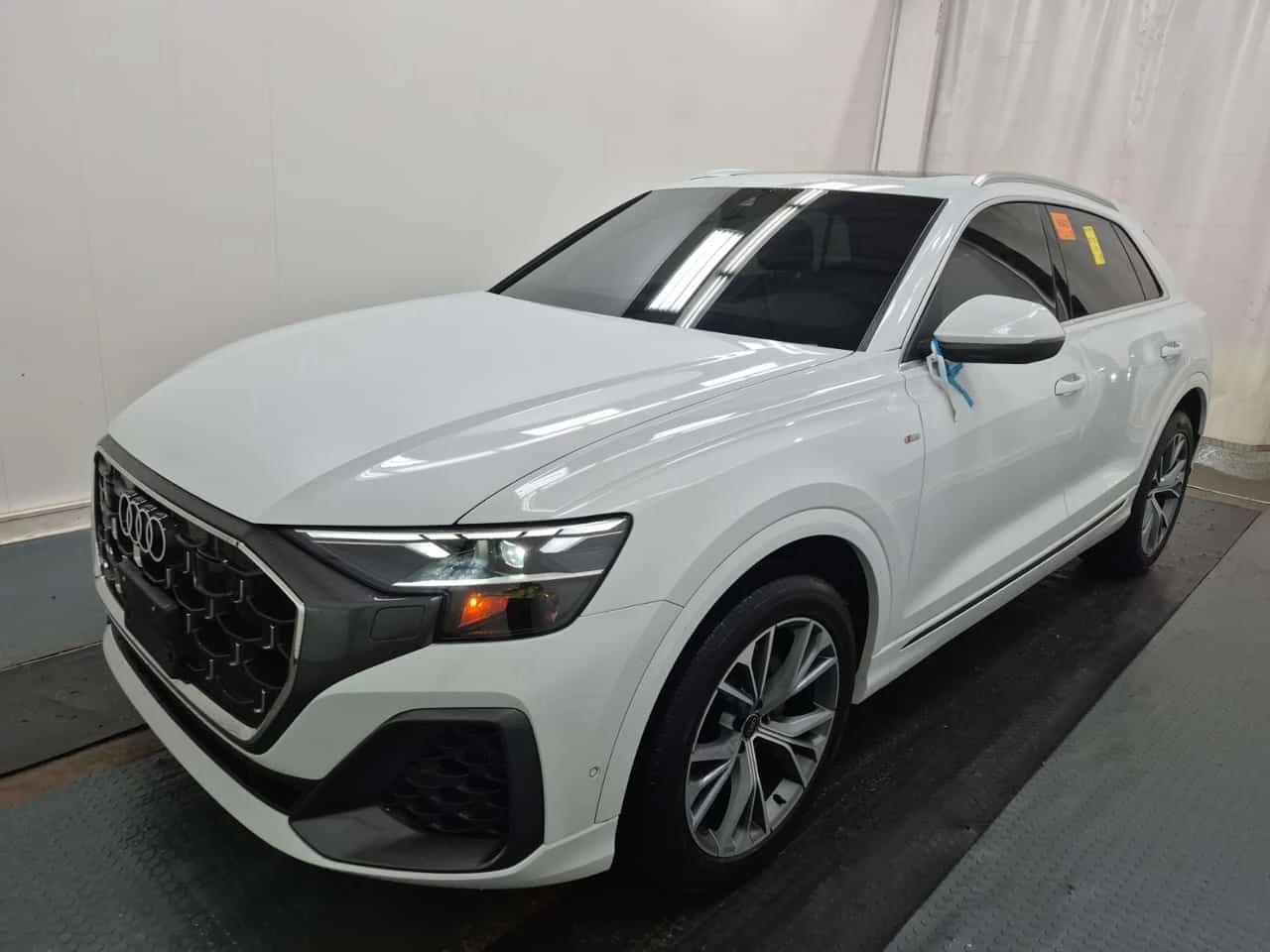 Audi Q8 * Progressiv * БЕЗ ЗАБЕЛЕЖКИ* ПАНОРАМА* 360 КАМЕРА