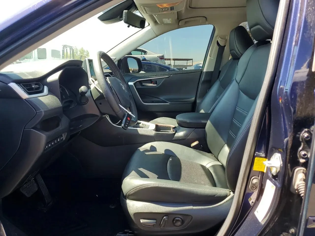 Toyota Rav4 Limited, снимка 7 - Автомобили и джипове - 54228055