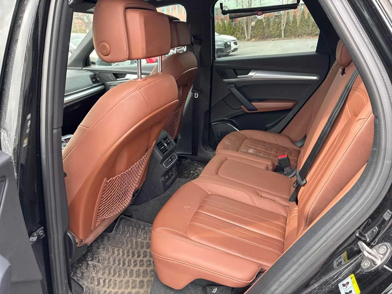 Audi Q5 Progressiv/DISTRONIC/CAMERA/ПОДГРЕВИ , снимка 13 - Автомобили и джипове - 54366112