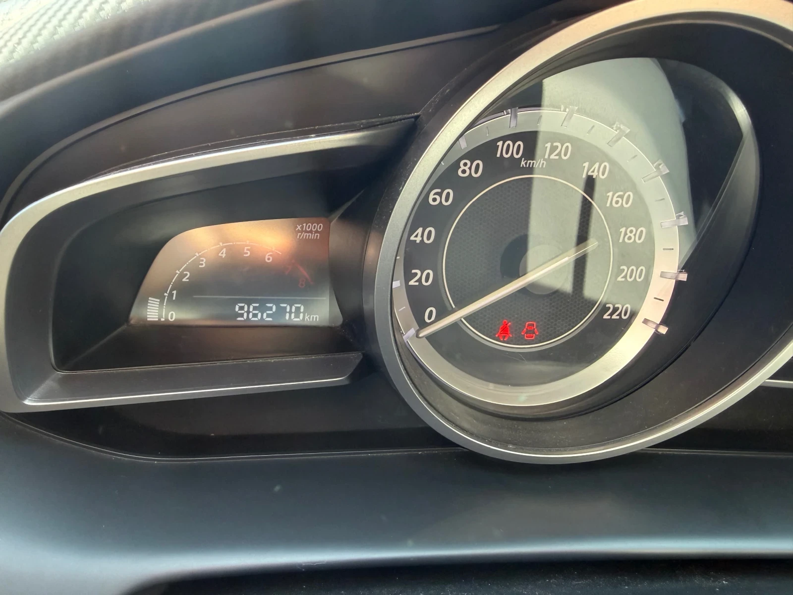 Mazda CX-3, снимка 10 - Автомобили и джипове - 54491510
