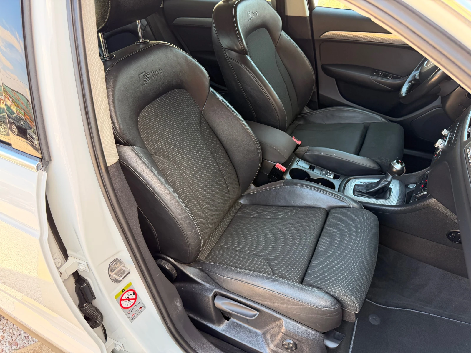 Audi Q3 2.0TDI* S-LINE* NAVI* TOP* LIZING, снимка 9 - Автомобили и джипове - 54740077