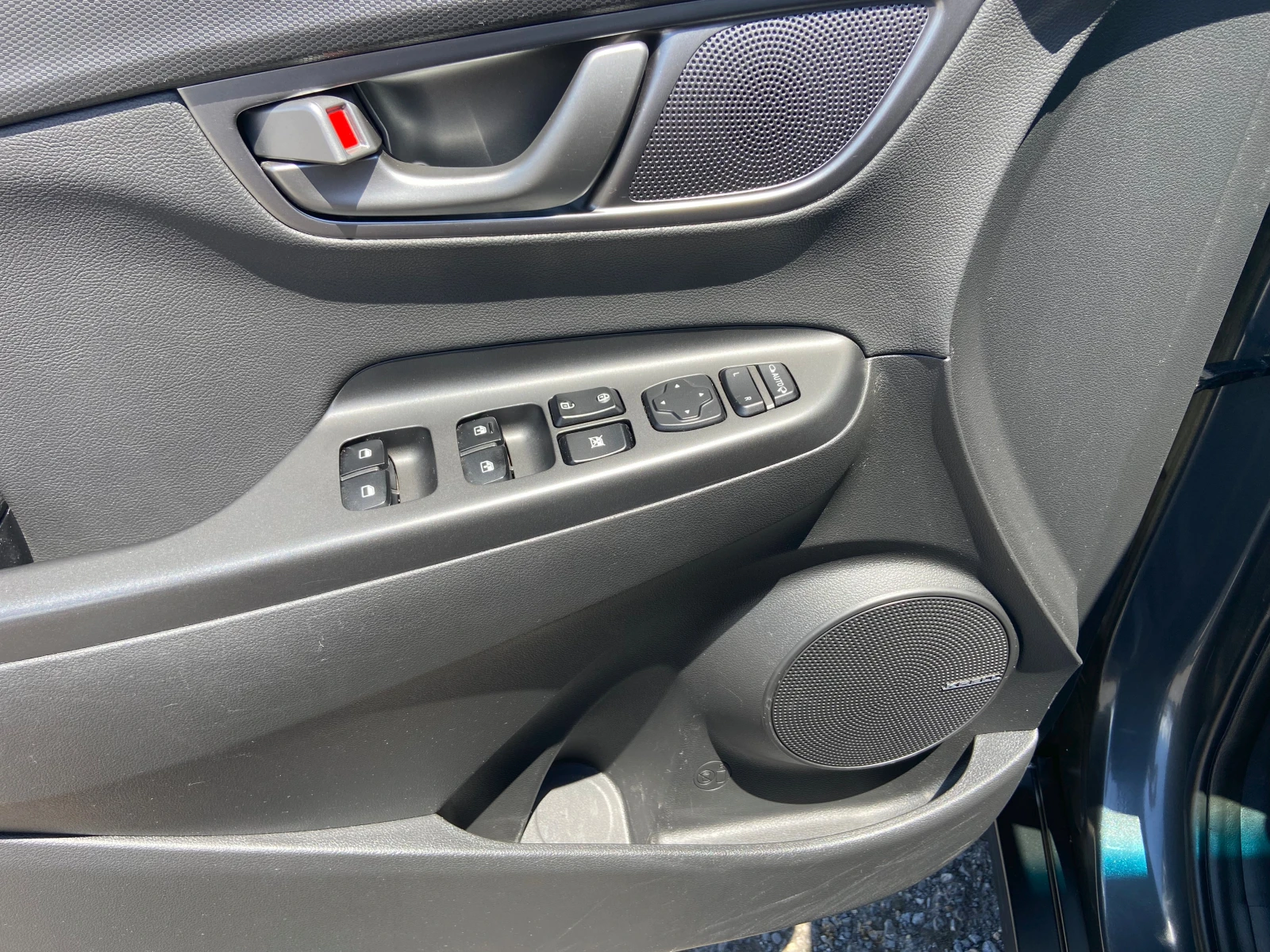 Hyundai Kona 64kw-204кс - в наличност!, снимка 7 - Автомобили и джипове - 54863155