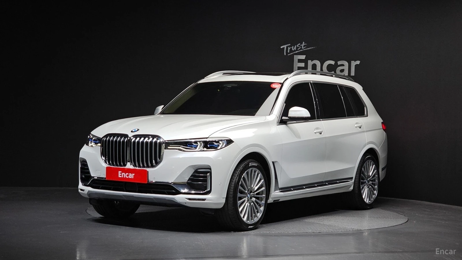 BMW X7 xDrive 40d* HUD* 360* МОНИТОРИ* КОЖА* ОБДУХВ* ПАНО