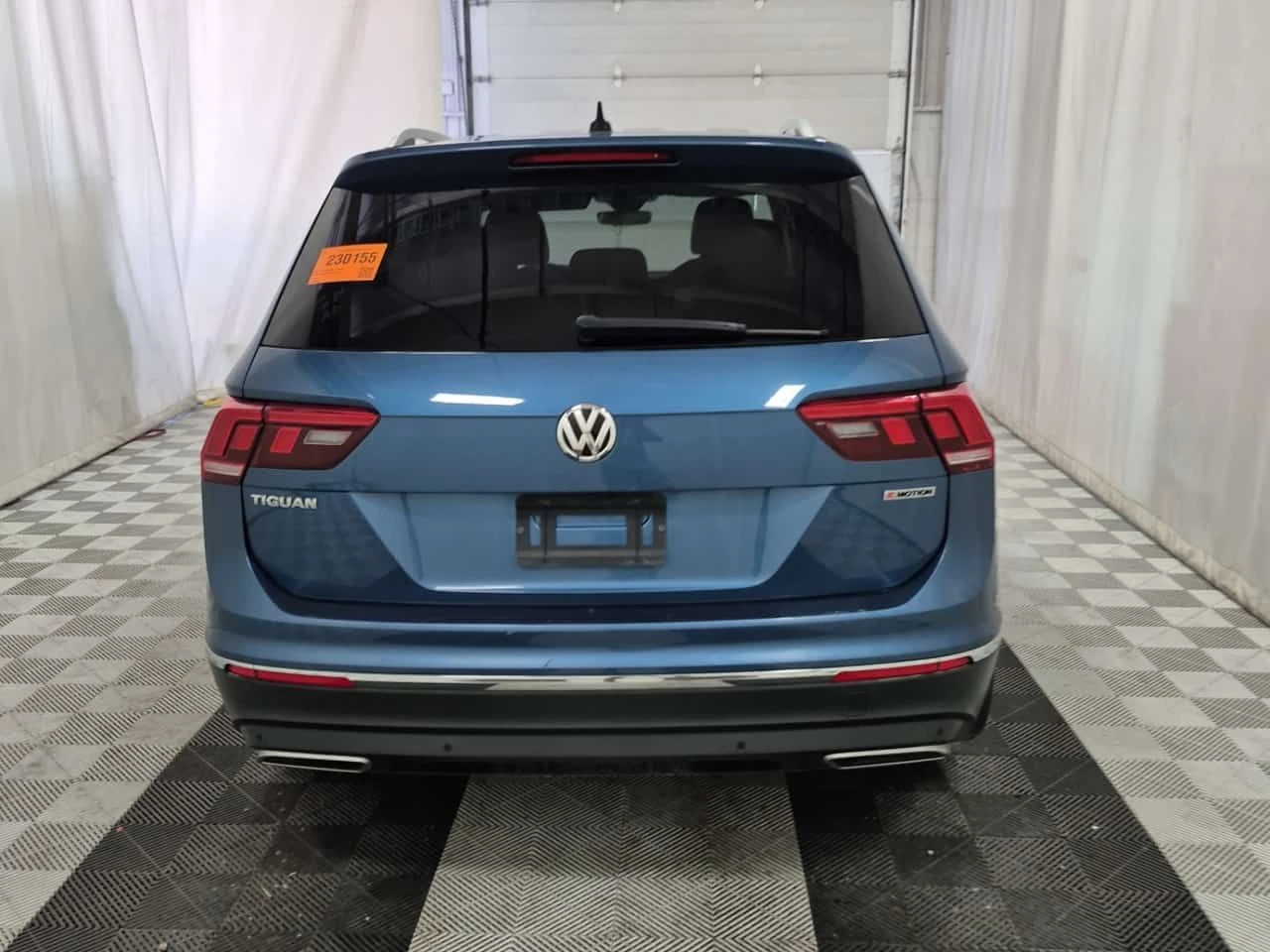 VW Tiguan Highline/CARFAX/ПОДГРЕВ/ПАНОРАМА/2 КЛЮЧА/, снимка 17 - Автомобили и джипове - 55708349