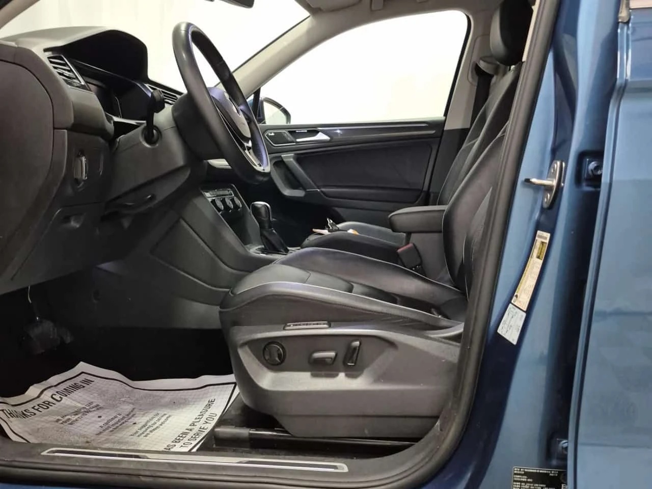 VW Tiguan Highline/CARFAX/ПОДГРЕВ/ПАНОРАМА/2 КЛЮЧА/, снимка 5 - Автомобили и джипове - 55708349