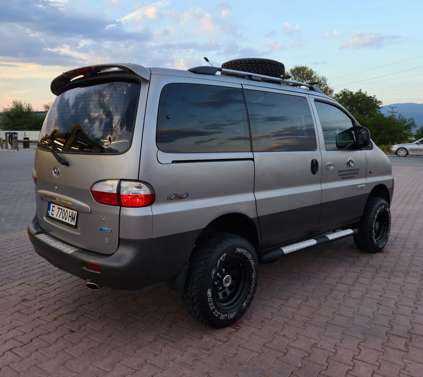 Hyundai Starex H1 STAREX 2.5TDI - изображение 4