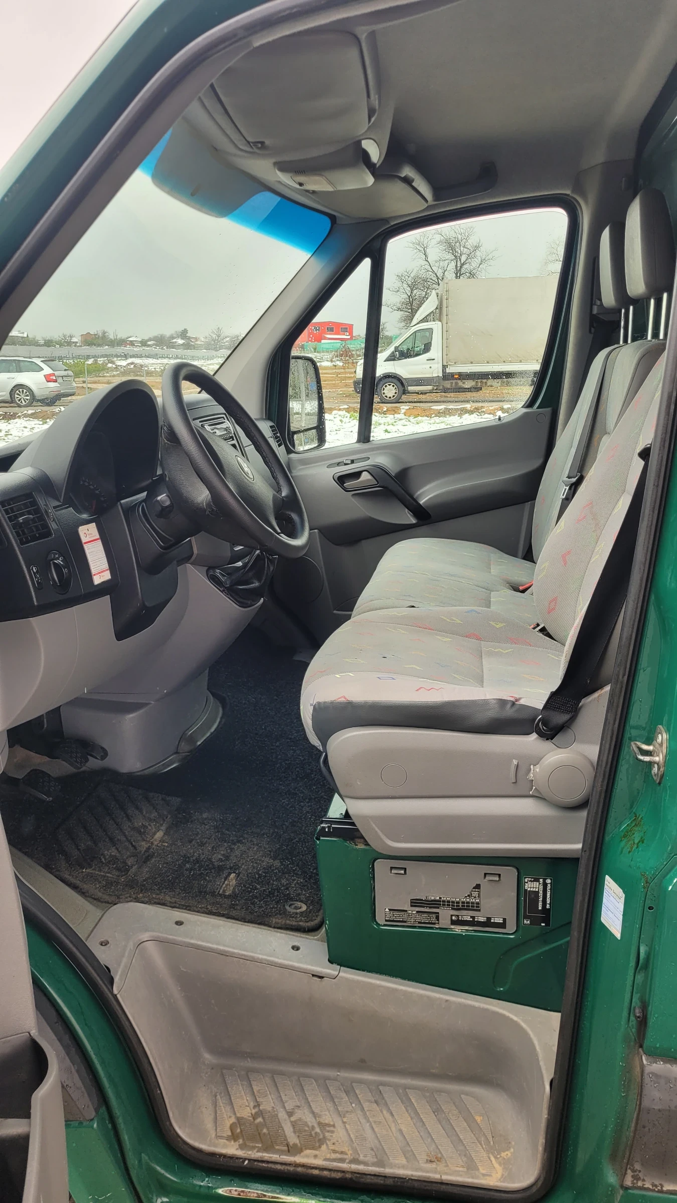VW Crafter 2.5 109кс  КЛИМА - изображение 9