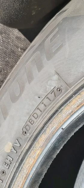 Гуми Зимни 215/70R16, снимка 7