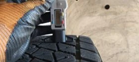 Гуми Зимни 215/70R16, снимка 4