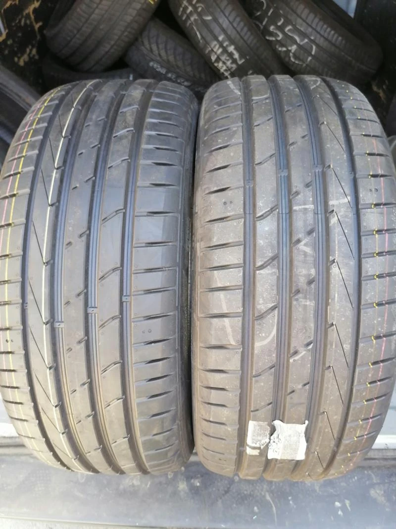 Гуми Летни 225/45R18, снимка 1 - Гуми и джанти - 29597872