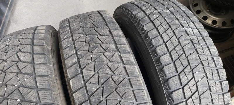 Гуми Зимни 215/70R16, снимка 3 - Гуми и джанти - 33034093