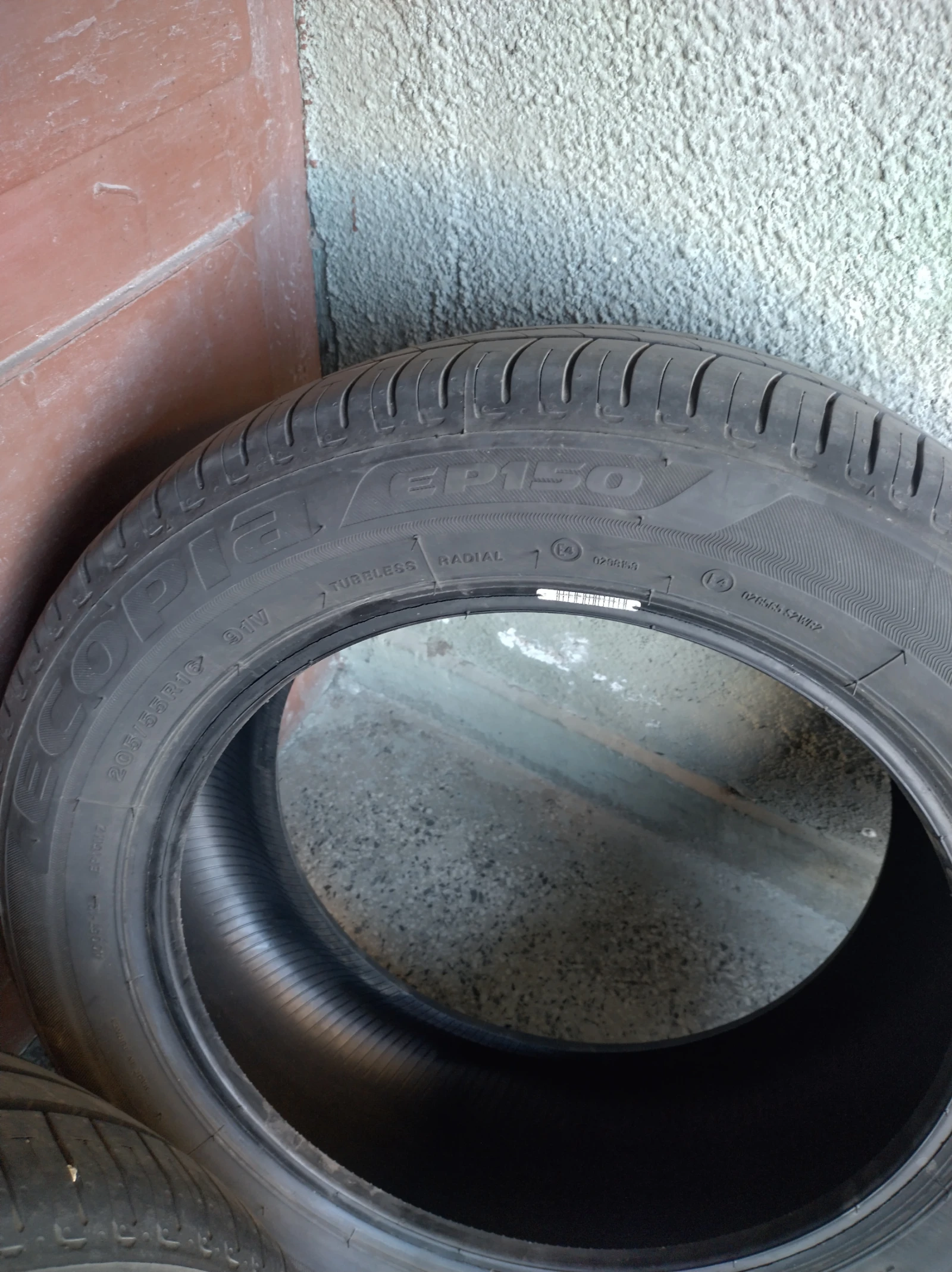 Гуми Летни 205/55R16, снимка 6 - Гуми и джанти - 53747971