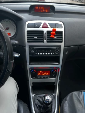 Peugeot 307 Комби, снимка 13